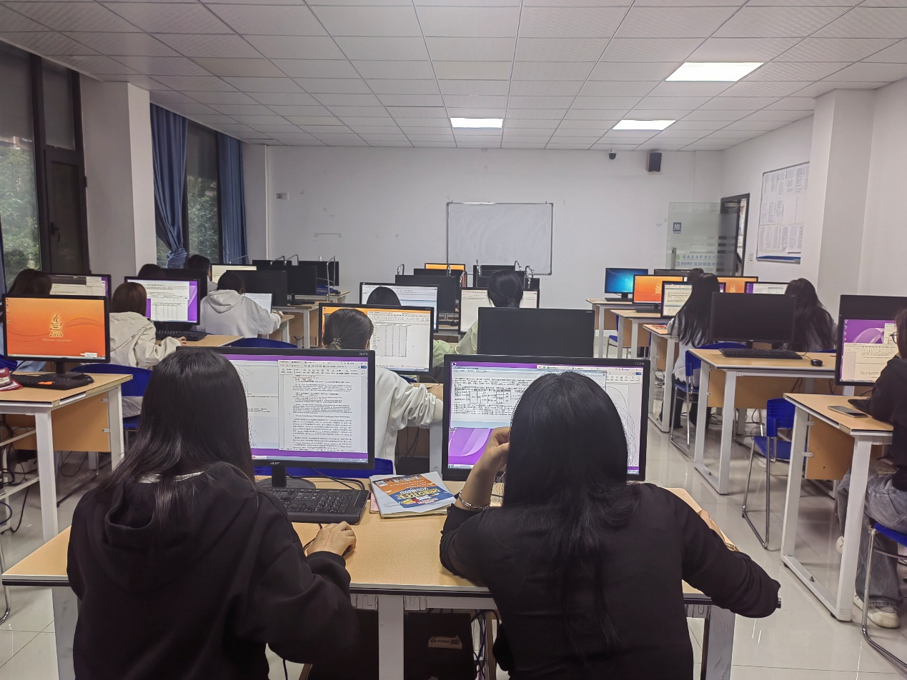 经济管理学院“信创数字化办公应用”校级技能赛选拔赛